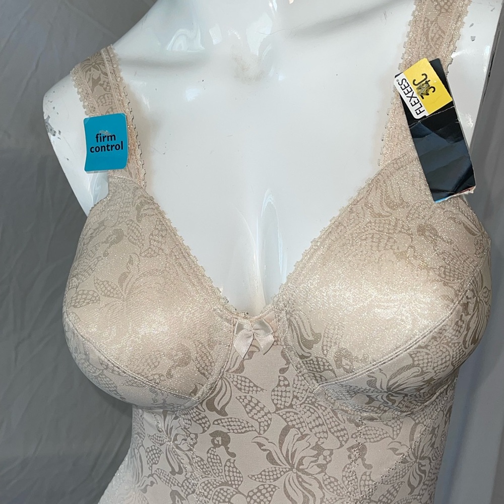 Vintage Flexees Body Shaper Firm Control Beige Size 34C NWT